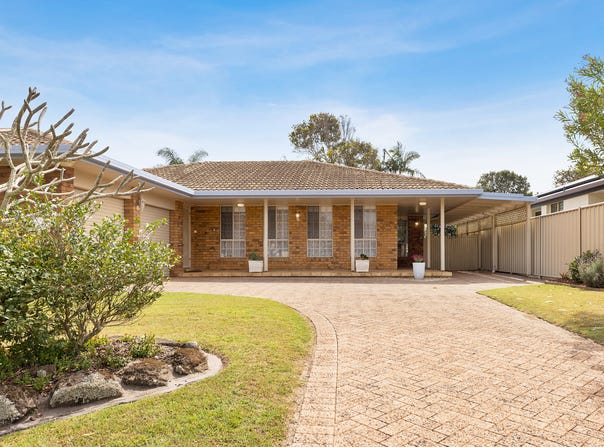 30 Admiralty Court, Yamba, NSW 2464
