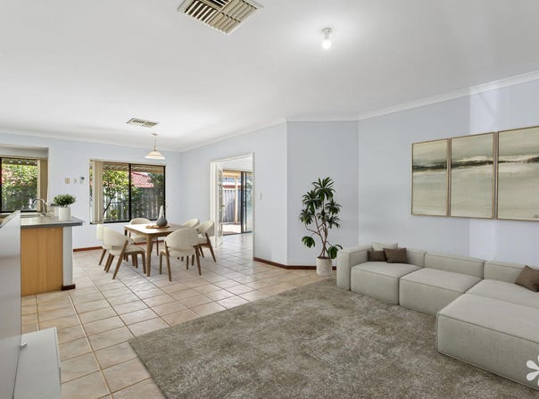 23 Merrang Circuit, Carramar, WA 6031