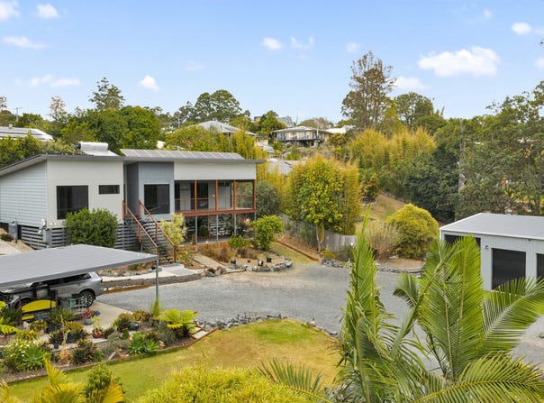 10 Rose Road, Southside, Qld 4570