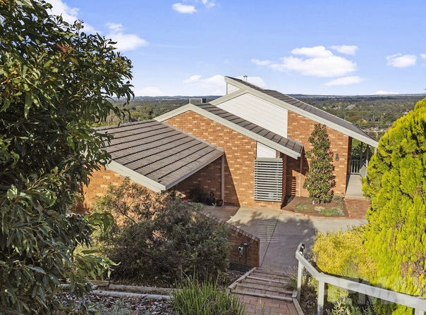 80 Henwood Avenue, Kooringal, NSW 2650