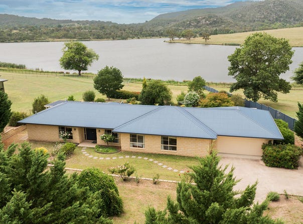 41 Parkes Drive, Tenterfield, NSW 2372