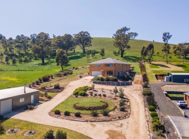 30-32 Scarlett Street, Avenel, Vic 3664