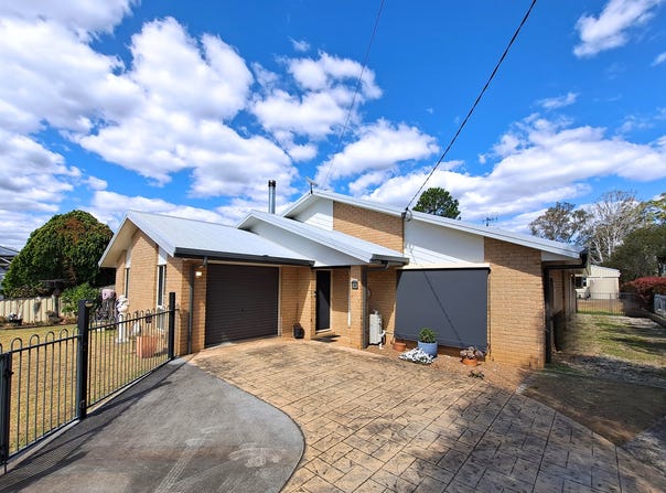 34 Andrews Road, Crows Nest, Qld 4355