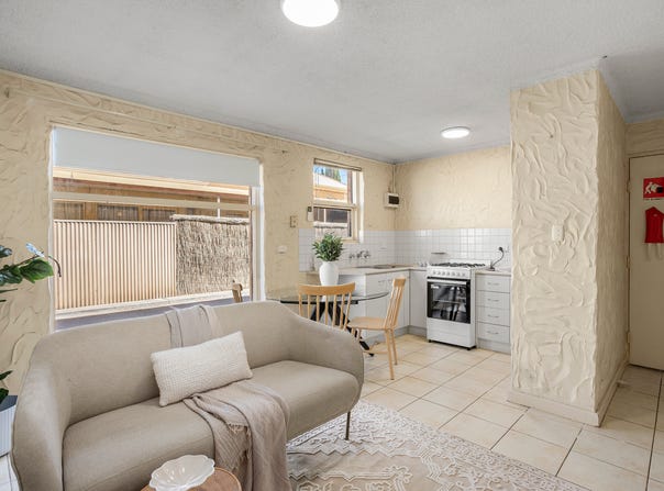 2/17 Adelphi Terrace, Glenelg North, SA 5045