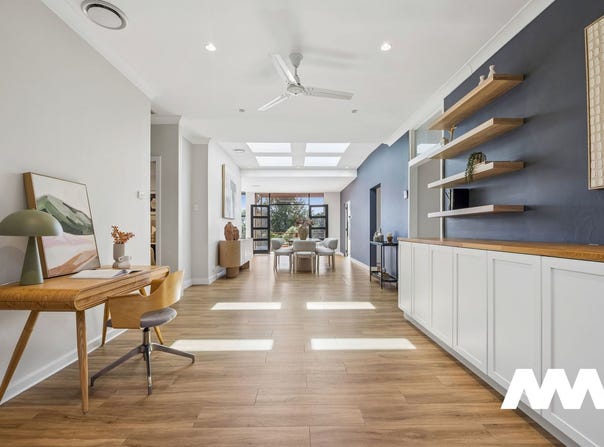 96 Captain Cook Crescent, Griffith, ACT 2603