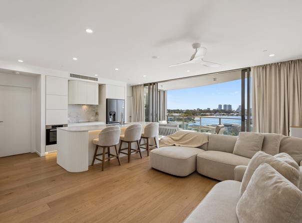 604/1 Aruma Street, Surfers Paradise, Qld 4217
