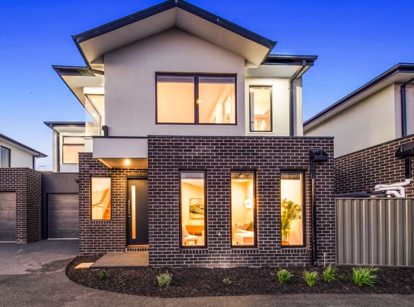 2/15 McBain Street, Altona, Vic 3018