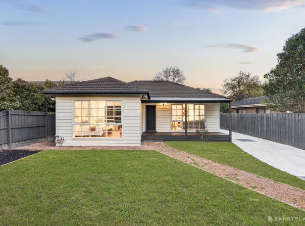 1/8 Eastfield Road, Ringwood East, Vic 3135