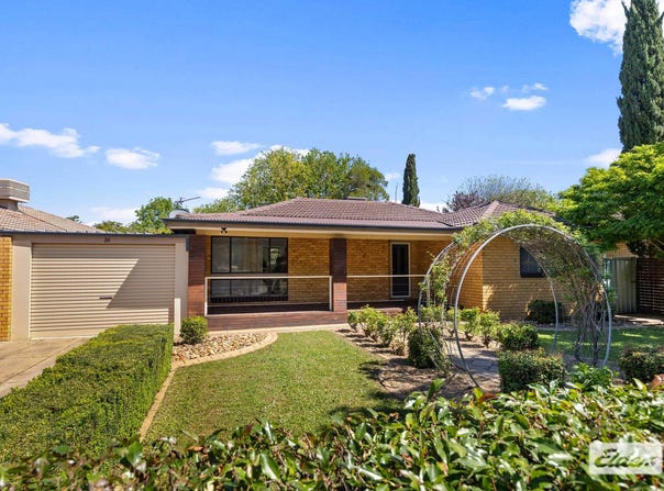 26 Maple Road, Lake Albert, NSW 2650