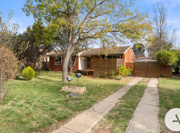 40 Simpson Street, Watson, ACT 2602