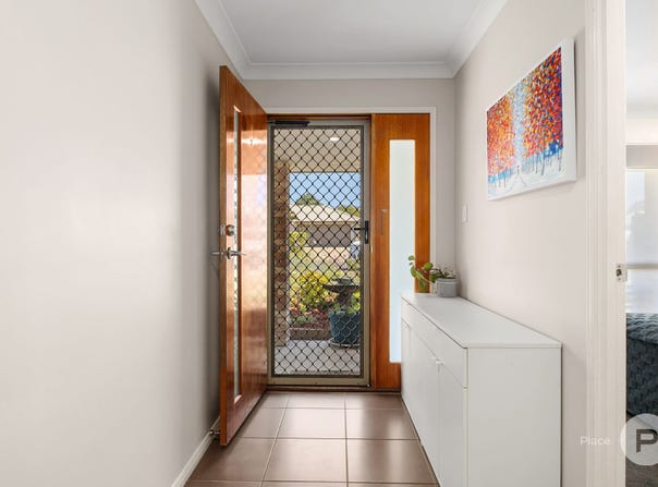 10 Dear Place, Bellmere, Qld 4510