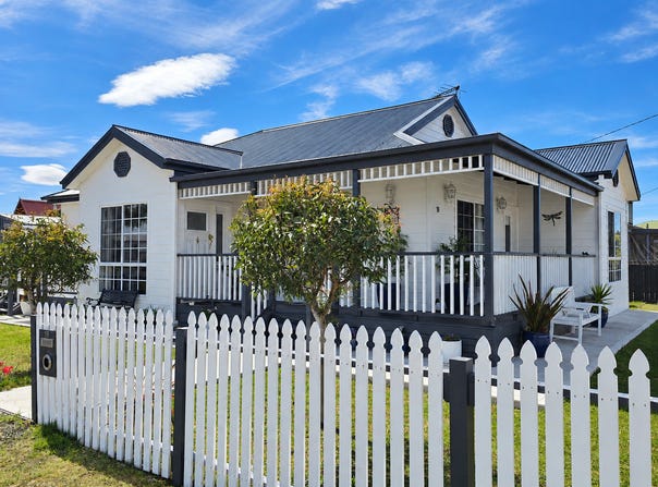 18 Francis Street, Swansea, Tas 7190