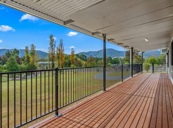 1 Angophora Road, Gloucester, NSW 2422