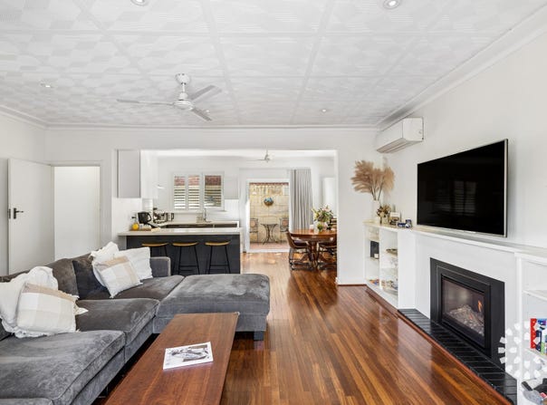 31 Bromley Road, Hilton, WA 6163