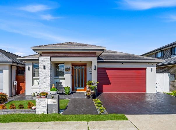 9 Stoneham Circuit, Oran Park, NSW 2570