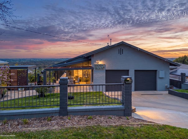11 Bellevue Parade, Kooringal, NSW 2650