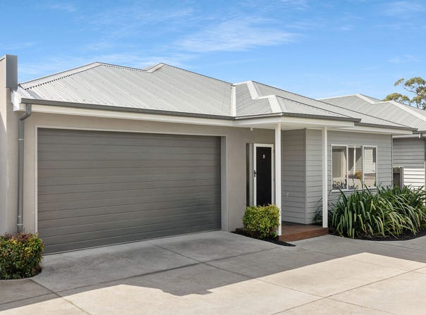 8 Blackwood Place, Rosebud, Vic 3939
