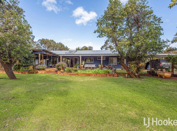 111 Kangaroo Loop, Birchmont, WA 6214
