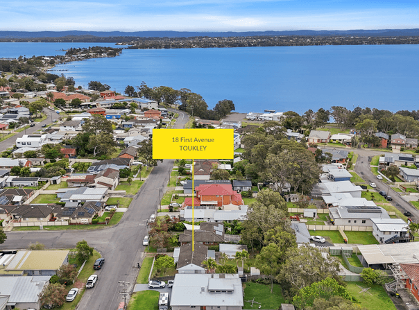18 First Avenue, Toukley, NSW 2263
