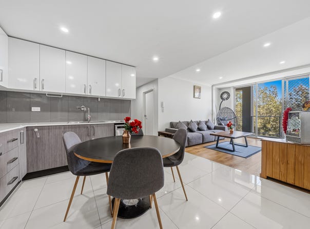 306/10 Junia Avenue, Toongabbie, NSW 2146