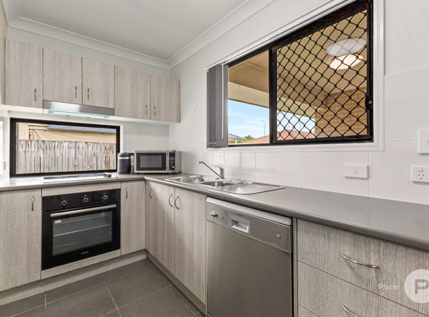 1 & 2 / 14 Ebb Drive, Bellmere, Qld 4510