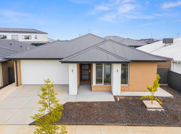 5 Hammond Street, Lucas, Vic 3350