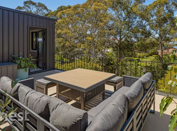 12 Goodhart Place, Sandy Bay, Tas 7005