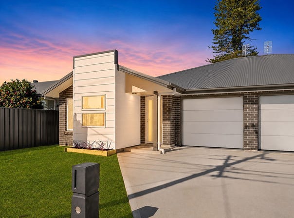 11a Waverley Road, Mannering Park, NSW 2259