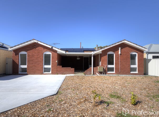 2 Carleton Crescent, Forrestfield, WA 6058