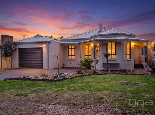 6 Raglan Court, Kurunjang, Vic 3337