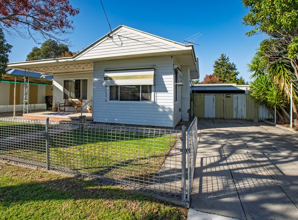 470 Griffith Road, Lavington, NSW 2641