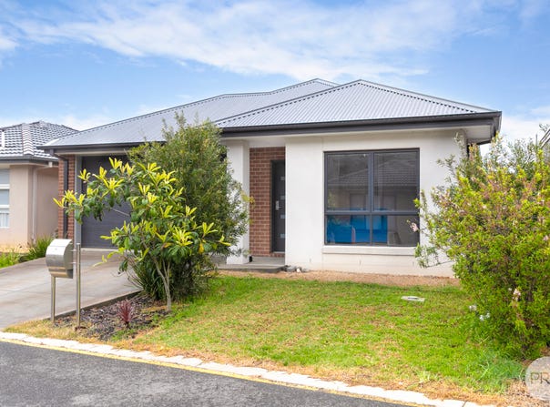 12 Fairy Wren Circuit, Mount Clear, Vic 3350