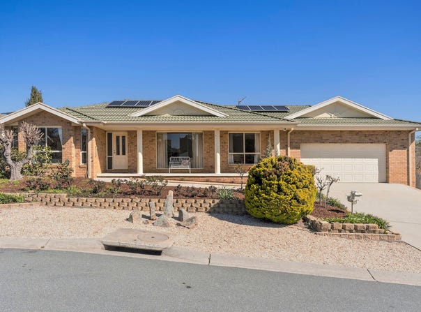 18 Wheelwright Crescent, Banks, ACT 2906
