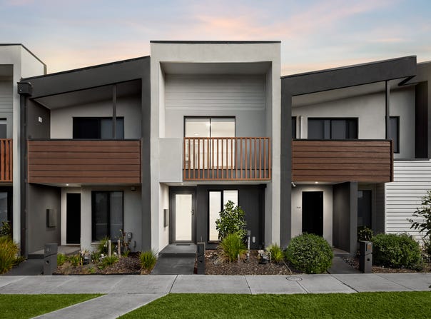 15 Selma Walk, Donnybrook, Vic 3064
