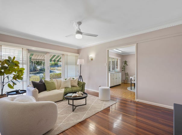 61 Nyleta Street, Coopers Plains, Qld 4108