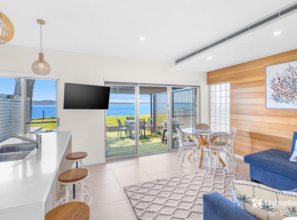 2/64 Sandy Point Road, Corlette, NSW 2315