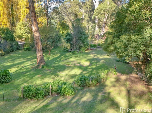 39 Moore Crescent, Millgrove, Vic 3799