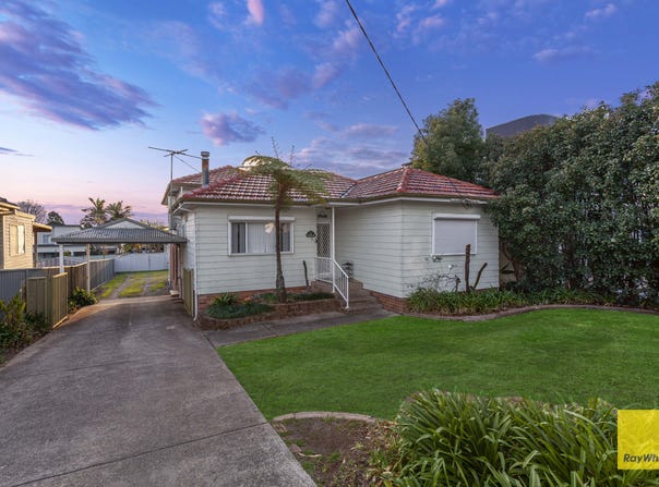 92 & 92A Bungaree Road, Toongabbie, NSW 2146