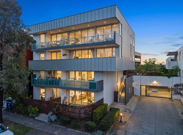 20/48 Eucalyptus Drive, Maidstone, Vic 3012
