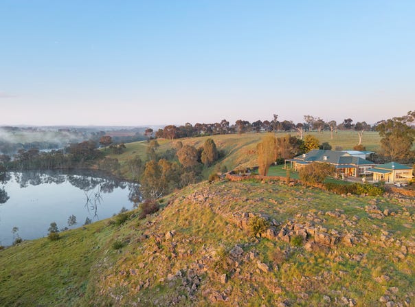 712 North Redesdale Road, Redesdale, Vic 3444