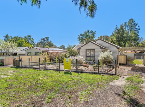 4 Lilac Street, Violet Town, Vic 3669