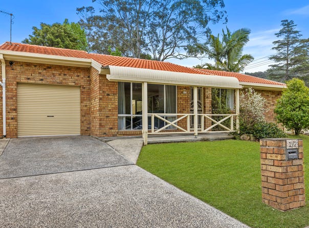 1/2 Cathy Crescent, Narara, NSW 2250