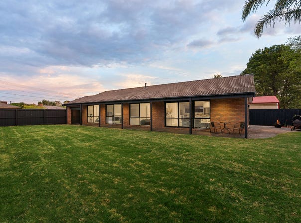 7 Landstead Court, Carrum Downs, Vic 3201