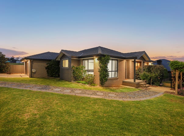 24 Tuscany Boulevard, Tamworth, NSW 2340