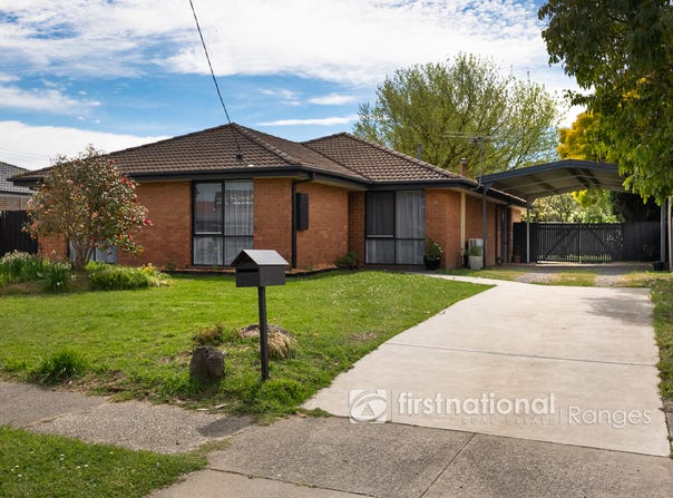 2 Cameron Way, Pakenham, Vic 3810