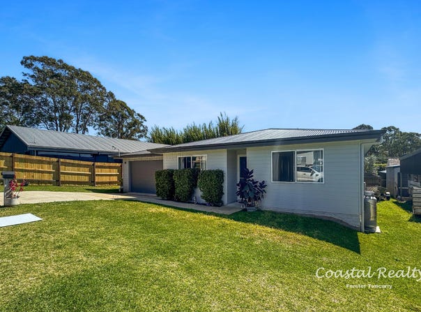 15 Wangaree Street, Coomba Park, NSW 2428