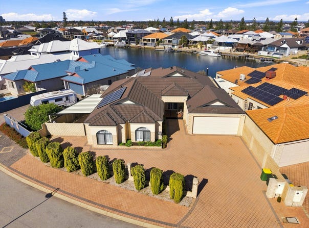 67 Aztec Island Retreat, Halls Head, WA 6210