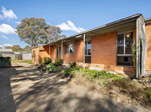 45 Crofts Crescent, Spence, ACT 2615