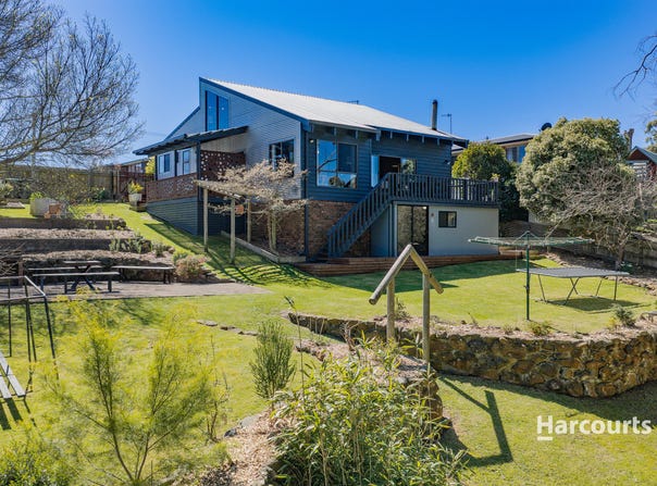 16 Brady Place, Somerset, Tas 7322