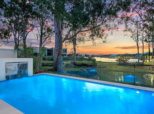 98 Lake Serenity Boulevard, Helensvale, Qld 4212